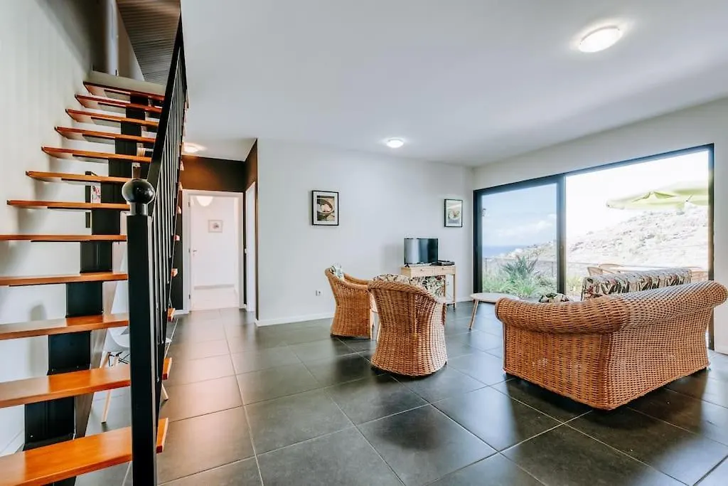 La Maderene With Pool By Stay Madeira Island Tabua  Vakantiehuis Tabua (Madeira)